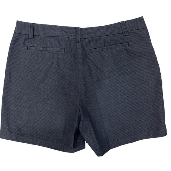 Van Heusen Studio Performance Stretch Extensible Elastizado Shorts - Size: 10 - Picture 4 of 4